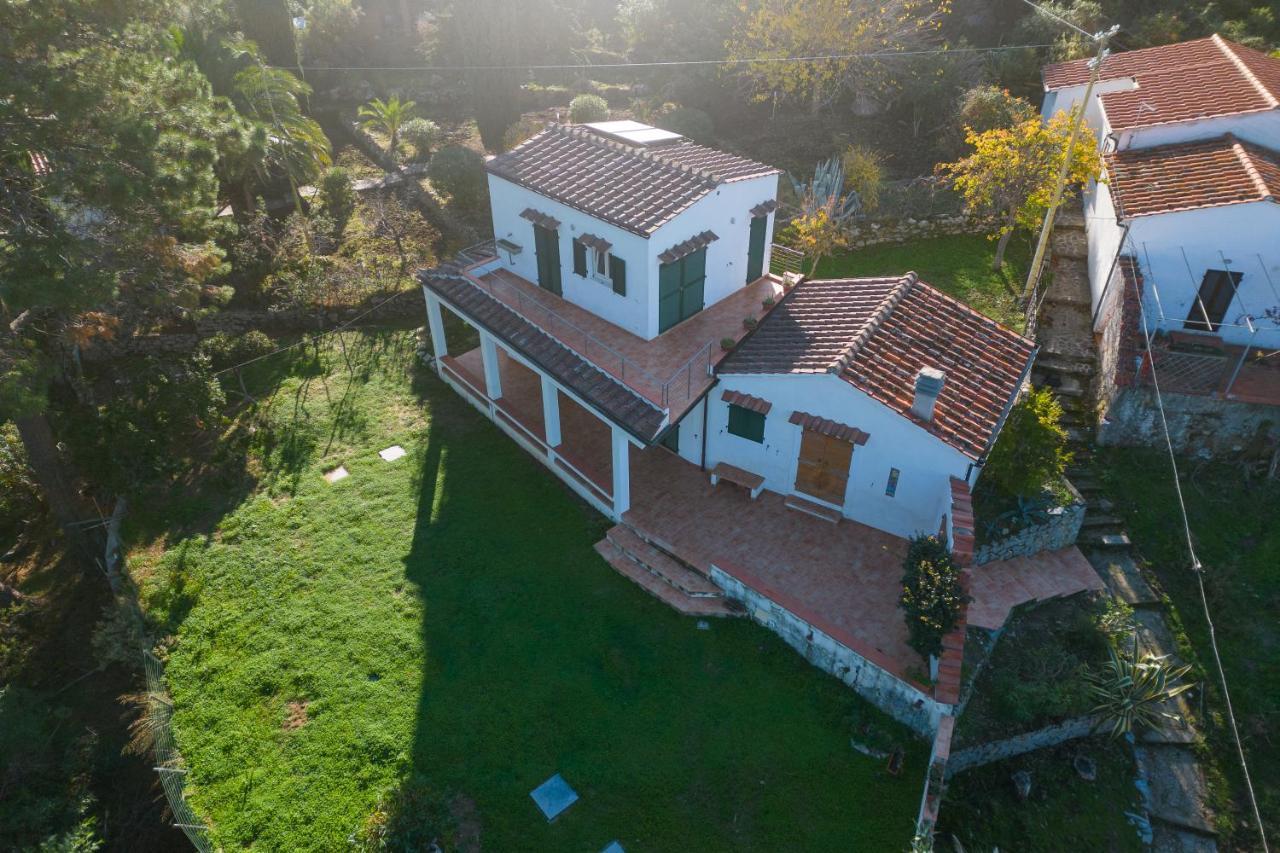 Villa Caterina Quiete E Mare-Goelba SantʼAndrea Exterior foto